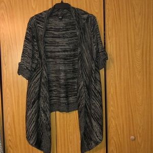 Short sleeve hooded cardigan